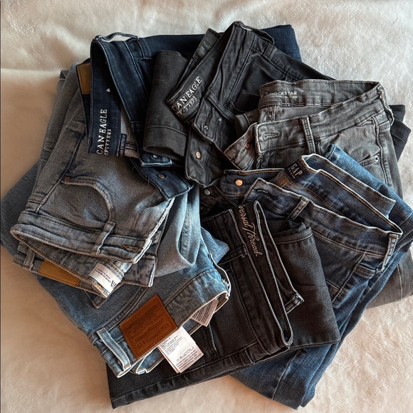 Zara Denim - JEANS - 5 pounds of jeans.  All size 4-6, mostly 4